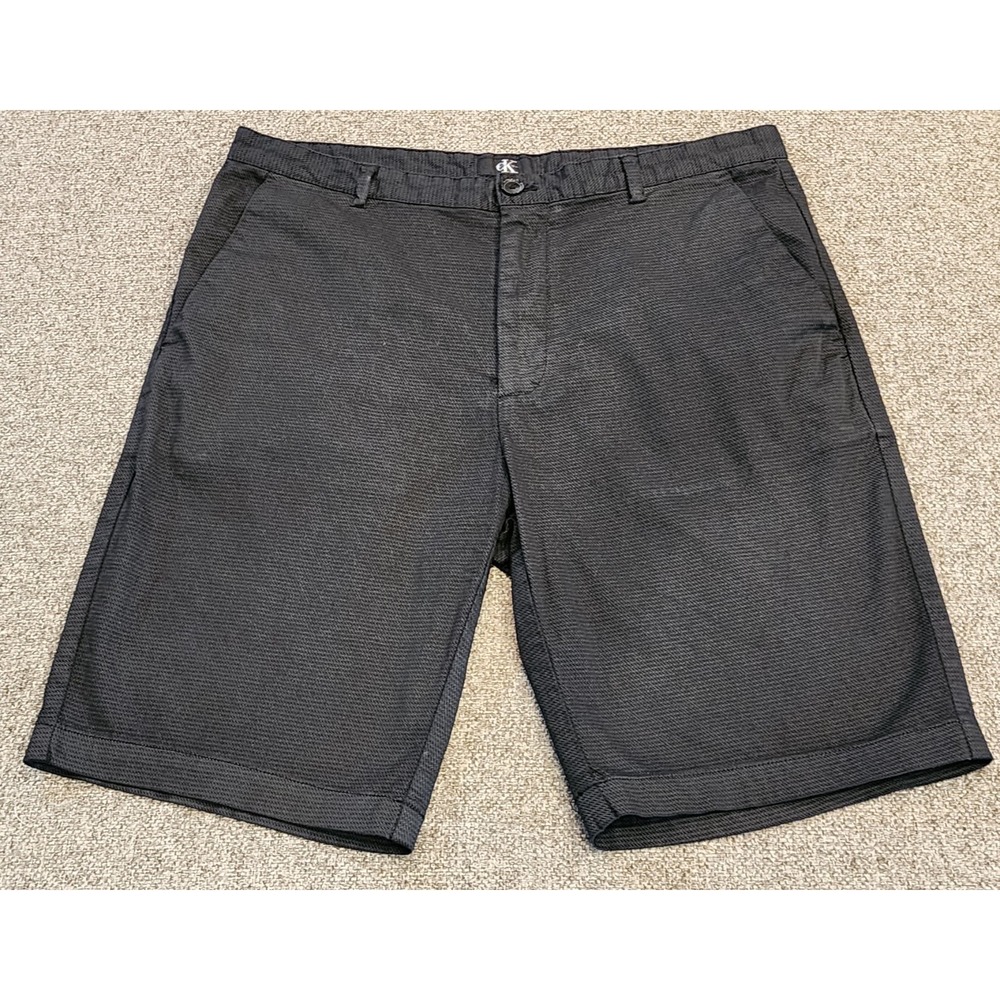 Calvin Klein Men's Chino Shorts, Size 36, Black, Inseam 10", Flat‎ Front